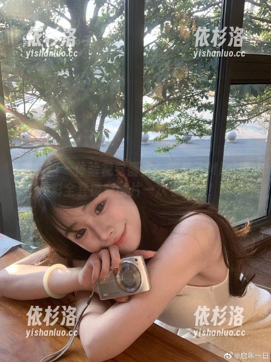 美媛馆-糯美子Mini 美媛馆 - 体验视觉盛宴:糯美子Mini精彩全套镂空图片一次看个够!