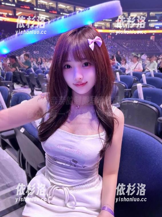 蜜桃社-木奈奈 蜜桃社 - 木奈奈的制服写真作品合集,与你分享每一个精致的细节时刻。