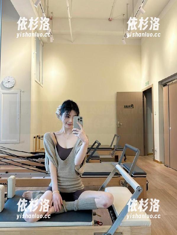 蜜桃社-木楠Nan 蜜桃社 - 甜美与俏皮交融的木楠Nan双马尾私房写真合集来袭