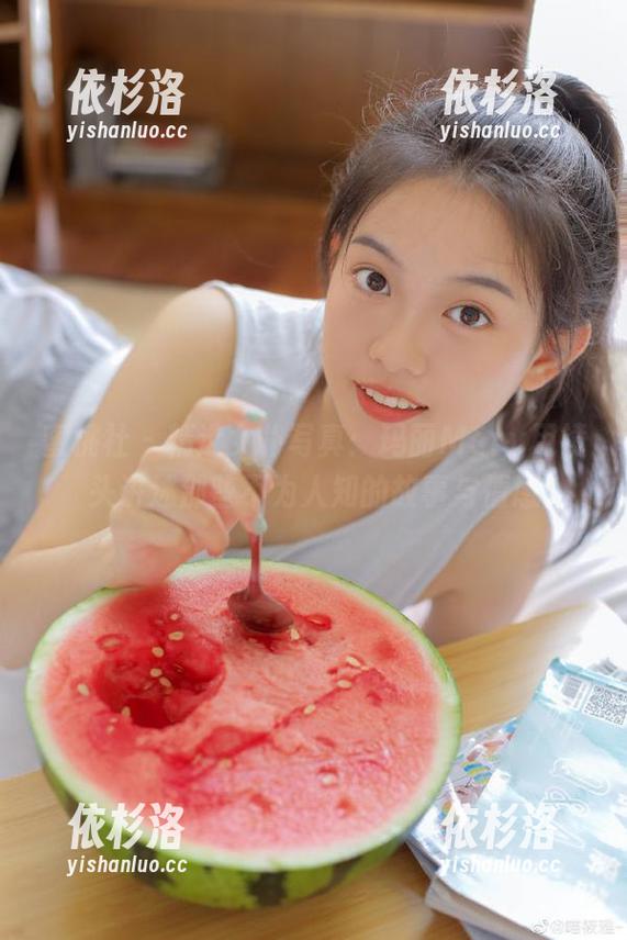 蜜桃社-玛丽Mary 蜜桃社 - 精选女仆写真:玛丽Mary用镜头讲述那些不为人知的故事与情感