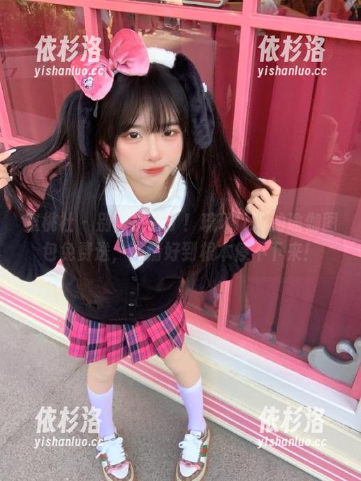 蜜桃社-琉璃lily 蜜桃社 - 别再犹豫了!琉璃lily的瑜伽图包免费送,心情好到根本停不下来!