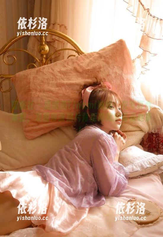 蜜桃社 - 缇娜美Tinami妹妹：在写真合集里，发现每张照片背后隐藏的青春故事！