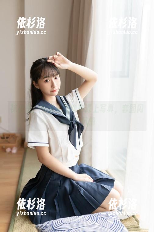 袜小喵：当羞羞的旗袍遇上写真，套图闪耀迷人风情