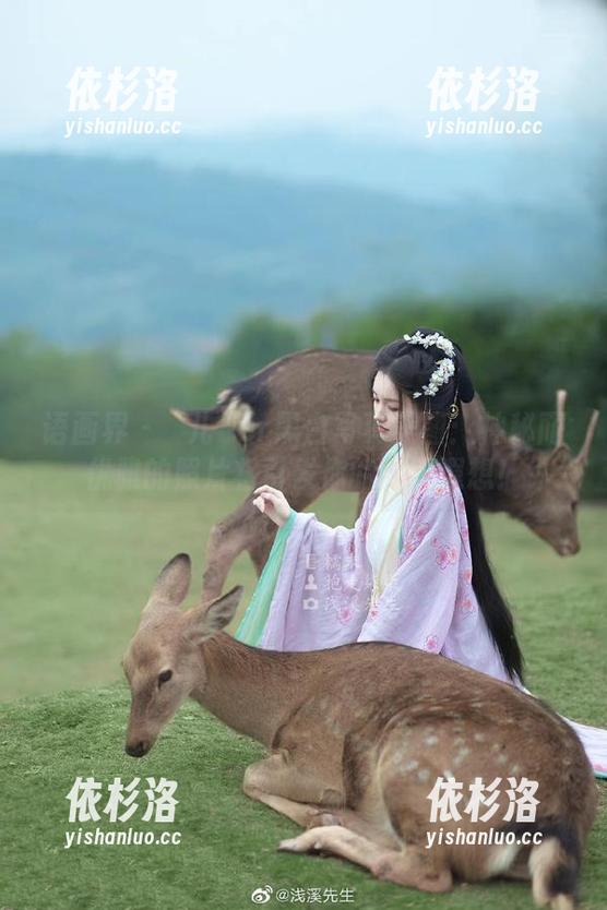 语画界-玥儿玥er 语画界 - 玥儿玥er黑白写真美图:神秘而优雅的照片将引发你的无限遐想!