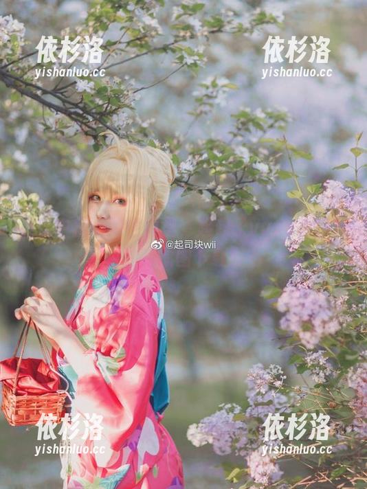 起起子vvvv 在镜中痴姬的世界里,起起子vvvv为你提供独特原图下载服务
