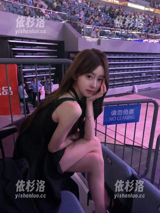 微密圈 - 铁锤姐姐瑜伽写真原图大公开，福利快来领取！