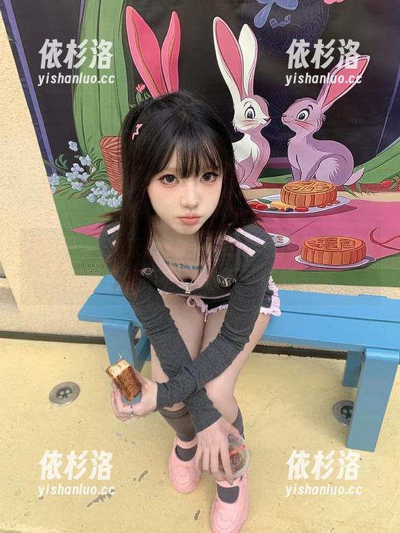 雅拉伊-晓琦 雅拉伊 - 快来欣赏晓琦的粉色风情,高清写真合集带你领略不一样的美丽