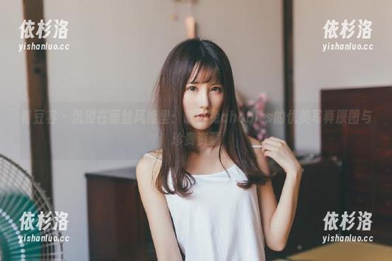 青豆客-歆小兔chobits 青豆客 - 沉浸在蕾丝风情里:歆小兔chobits的优美写真原图与珍贵资源