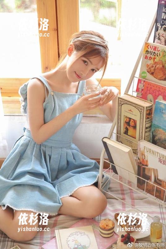 青豆客-汪佩妮Penny 青豆客 - 汪佩妮Penny妹妹图册:倾心合集,展现无尽魅力与个性!
