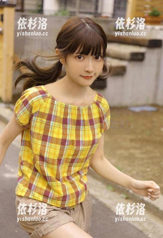 青豆客-谭晓彤 青豆客 - 原图直击心灵,谭晓彤的体操服写真让人重新思考美的定义!