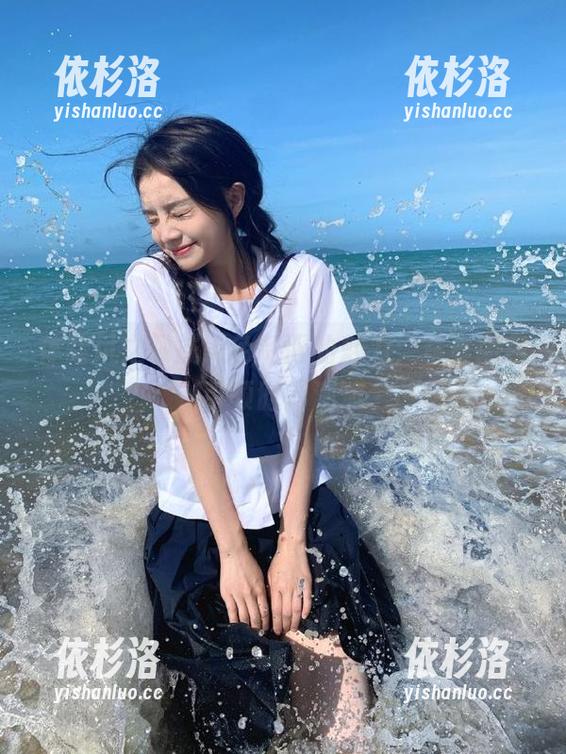 风之领域 体验风之领域黑色制服的魅力,写真图包引领时尚潮流