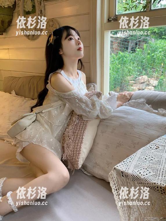 魅妍社-小热巴 魅妍社 - 走进小热巴学妹的世界,在线查看原图写真作品